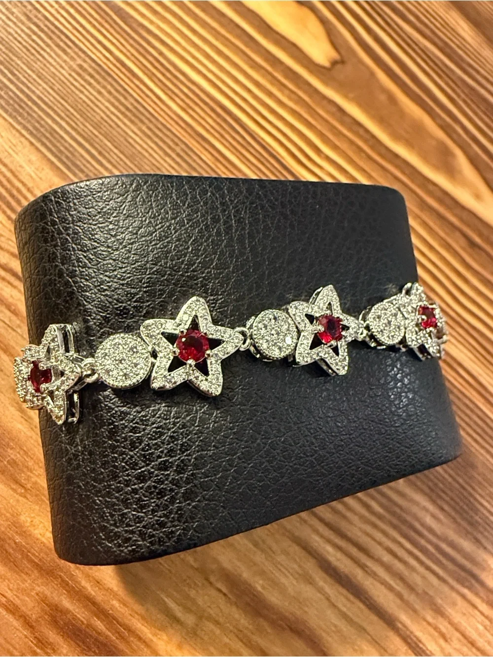 Silver Red Star Crystal Link Bracelet - Silver Tone S-Steel